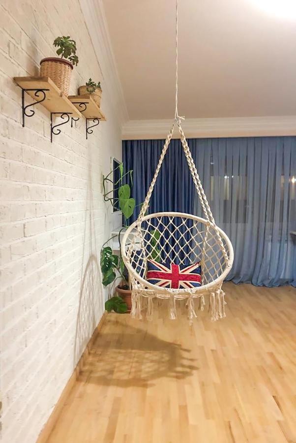Loft Home In City Center Yerevan Bagian luar foto