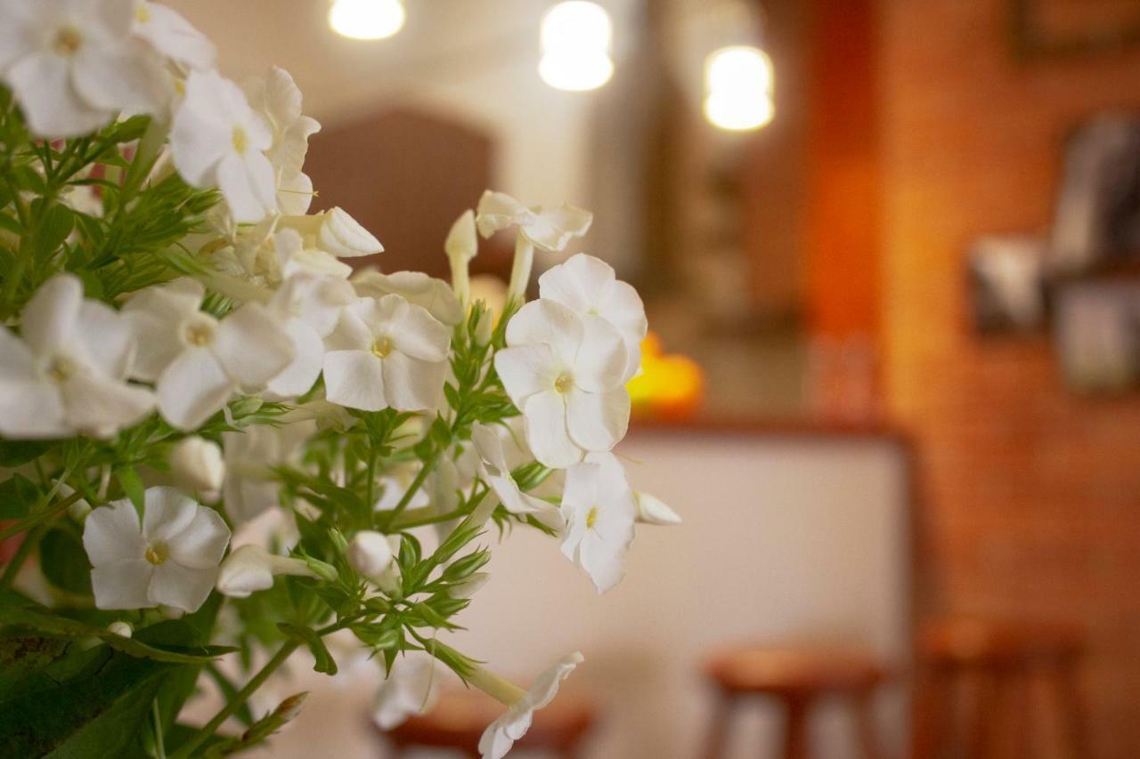 Loft Home In City Center Yerevan Bagian luar foto
