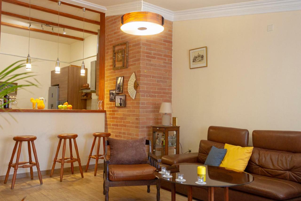 Loft Home In City Center Yerevan Bagian luar foto